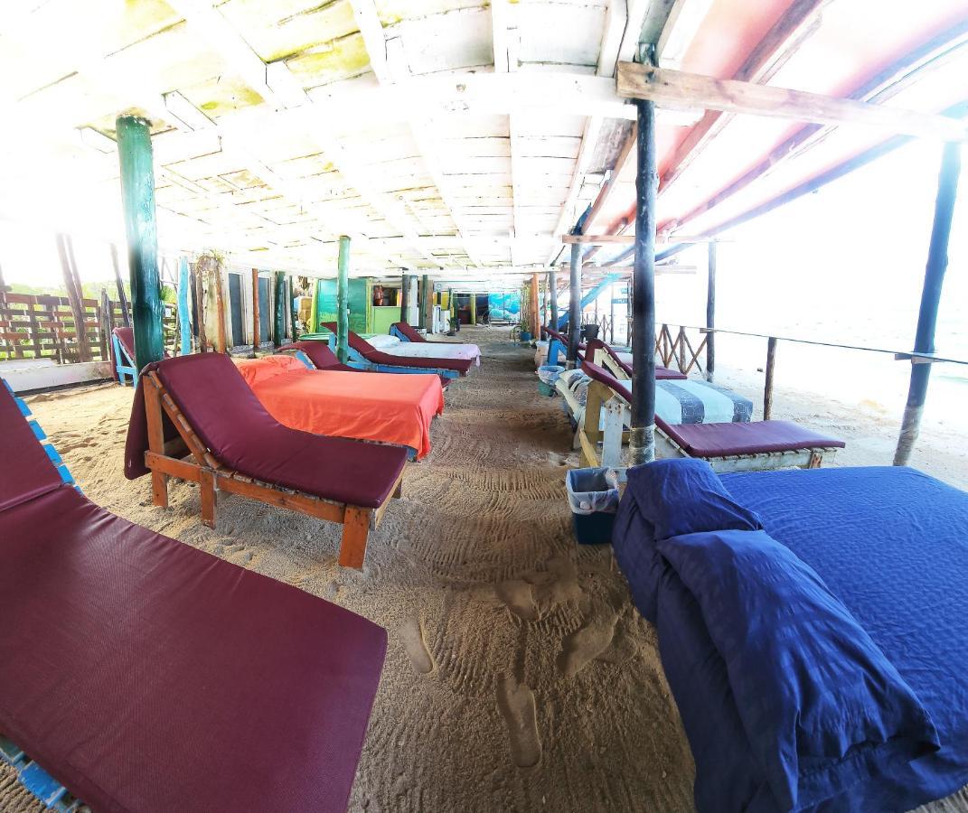 Hostal Playa Blanca Buitenkant foto